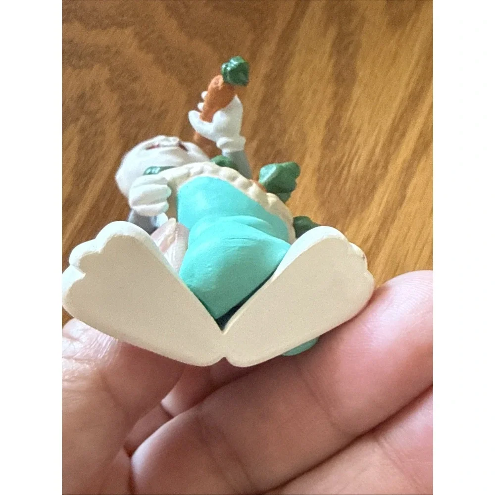 HALLMARK Keepsake 1993 BUGS BUNNY  Looney Tunes CHRISTMAS ORNAMENT Vintage NEW
